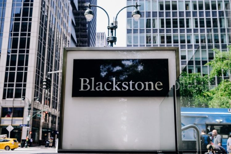 «Blackstone» تجمع 30 مليار دولار لإطلاق صندوق عقاري