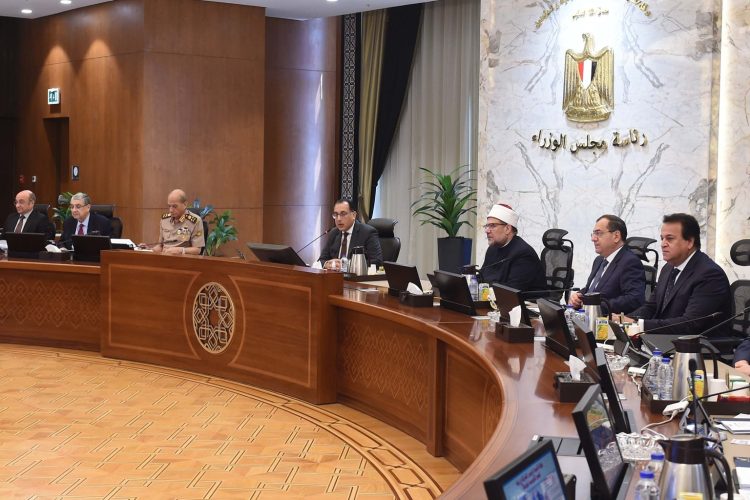 Egyptian Government Discusses Recent Positive Accomplishments in New Capital Meeting