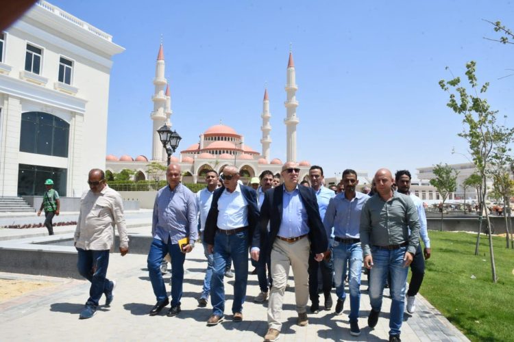 Egypt Housing Minister Inspects Heritage City, Downtown Projects in New Alamein