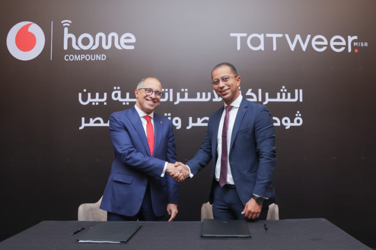 «ڤودافون مصر» توقع اتفاقية مع «تطوير مصر» لتقديم خدمات الاتصالات المتكاملة بمشروع «بلومفيلدز»