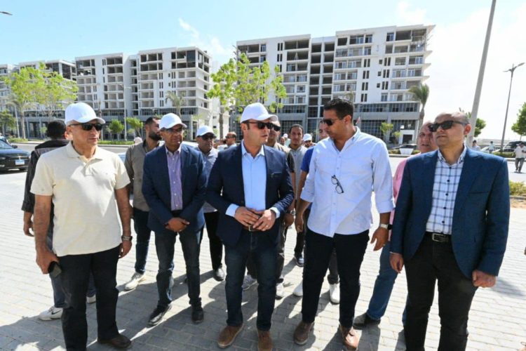 Housing Minister Inspects Progress of Residential Projects in New Alamein City