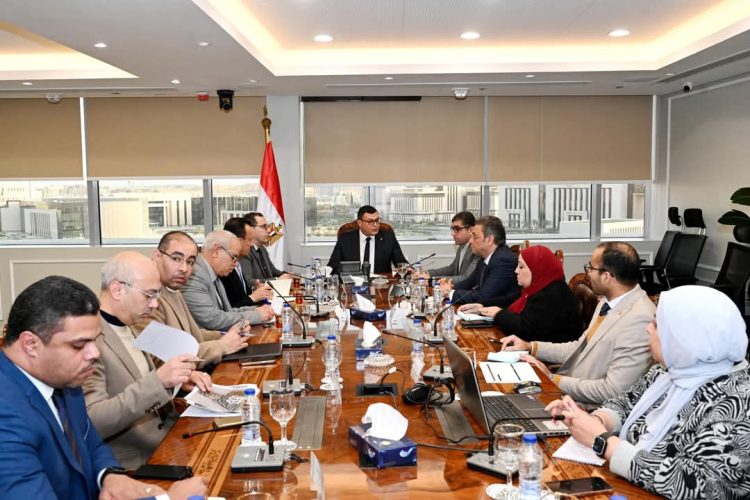 Housing Minister Reviews Preparations for Launching the “Your Home in Egypt” Initiative for Egyptians Abroad