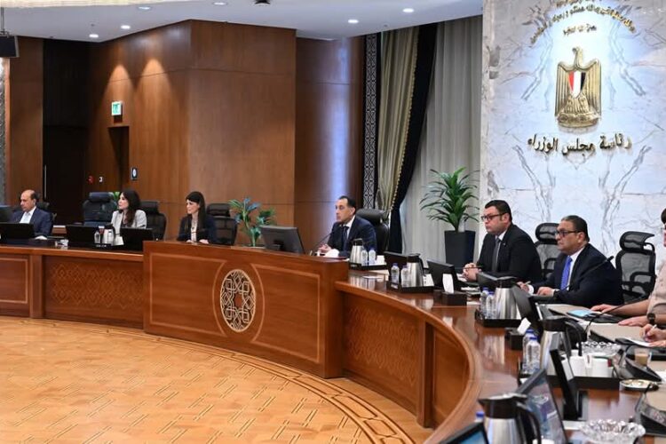 رئيس الوزراء يتابع الموقف التنفيذي للمرحلة الأولى من المبادرة الرئاسية «حياة كريمة»
