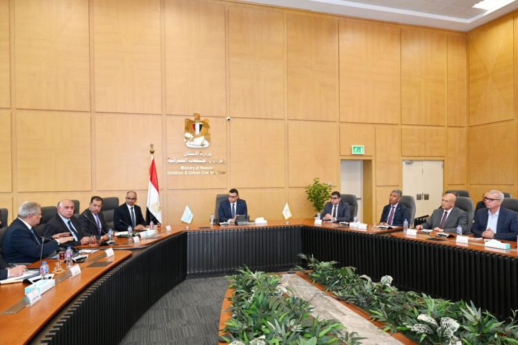 housing-minister-follows-up-on-nationwide-infrastructure-projects-and-industry-localisation
