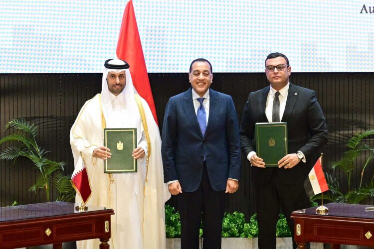 باستثمارات 29.7 مليار دولار.. شراكة استثمارية مصرية قطرية لتنمية منطقة “علم الروم” بمطروح