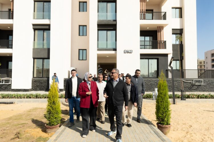 officials-from-the-new-urban-communities-authority-and-torec-developments-inspect-place-gate-ahead-of-the-delivery-of-the-first-phase