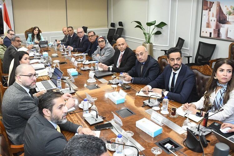 housing-minister-discusses-with-torec-enhancing-promotional-mechanisms-and-services-to-deliver-the-best-living-experience-in-new-cities